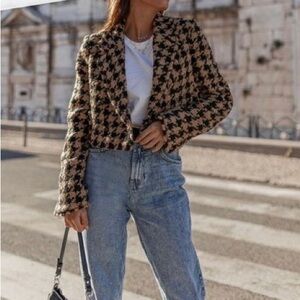 Houndstooth tweed cropped blazer